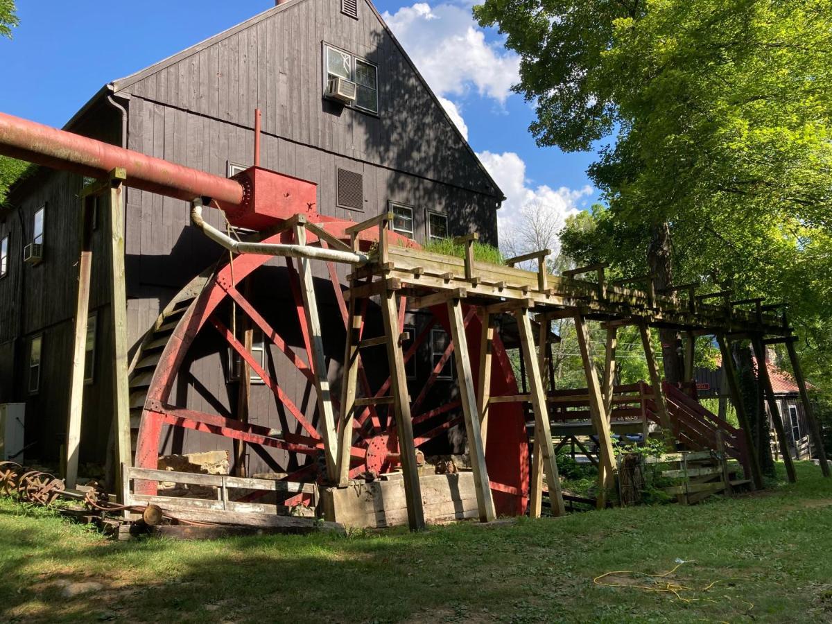 Osceola Mill Dining & Lodging Steeles Tavern ภายนอก รูปภาพ