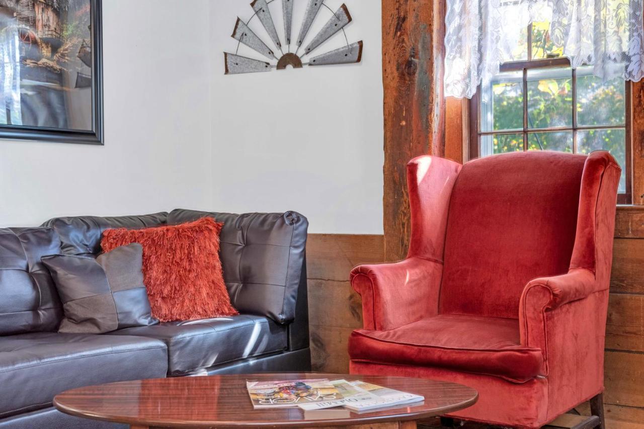 Osceola Mill Dining & Lodging Steeles Tavern ภายนอก รูปภาพ