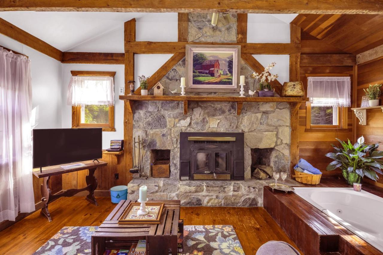 Osceola Mill Dining & Lodging Steeles Tavern ภายนอก รูปภาพ